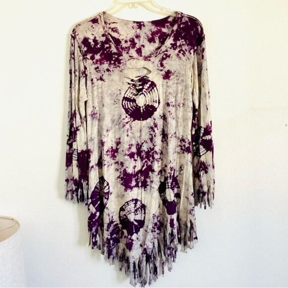 Tie Dye Designs Fringe Hem Asymmetrical Long Sleeve Dress w Cut-Out Scoop Neck - Picture 5 of 8